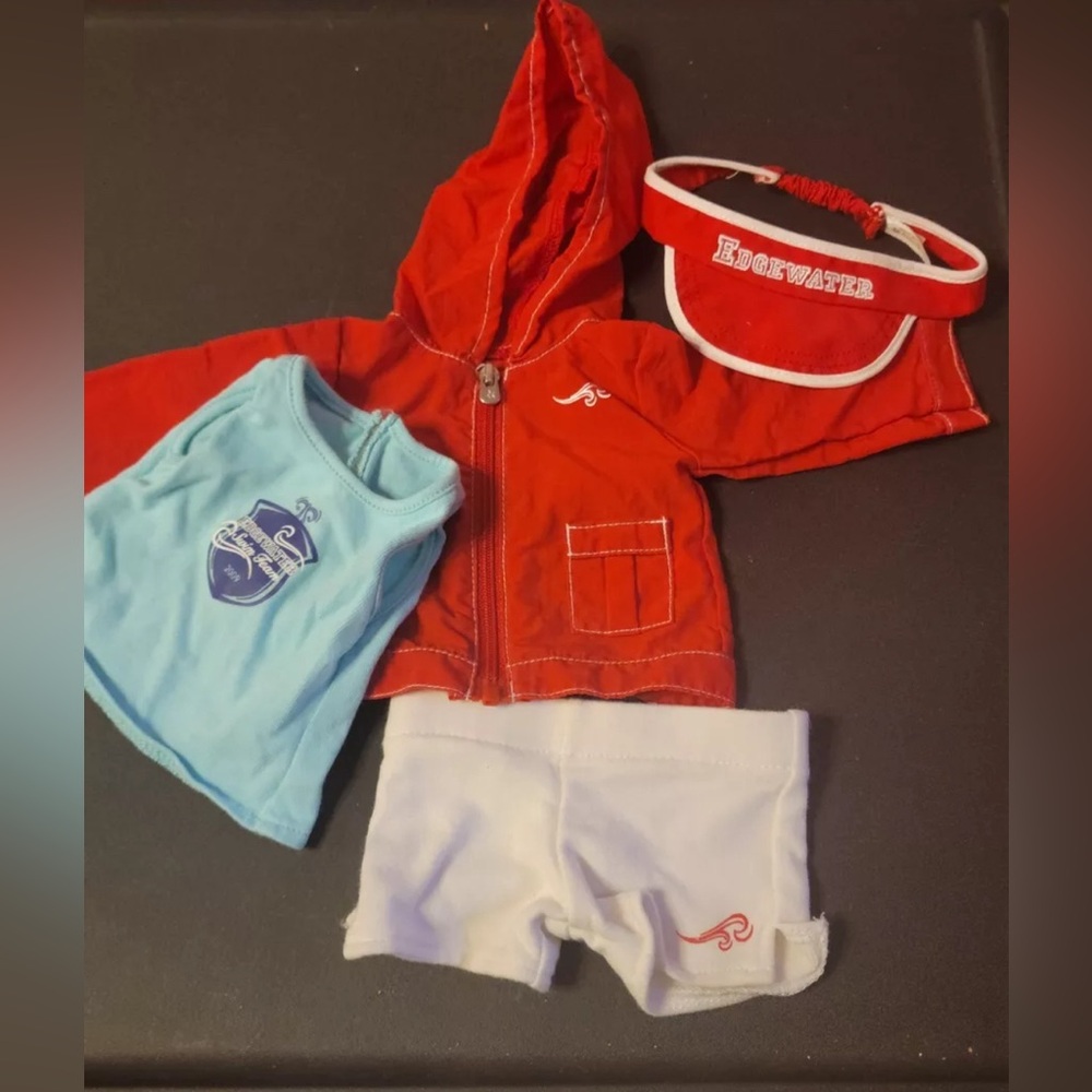 AMERICAN GIRL DOLL GOTY Chrissa Edgewater Swim Team Set